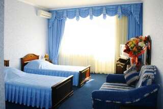 Гостиница Морской Бриз Сочи Стандартный двухместный номер с 1 кроватью или 2 отдельными кроватями-5