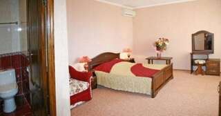 Гостиница Морской Бриз Сочи Стандартный двухместный номер с 1 кроватью или 2 отдельными кроватями-7